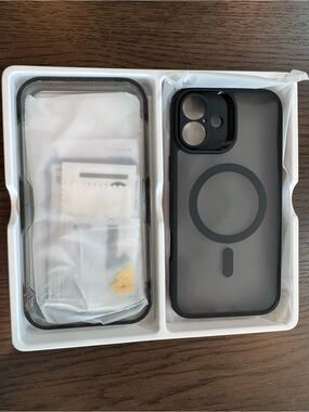 Black Pro Case Protection Set - Black Phone Case for iPhone 16 Plus - MagSafe